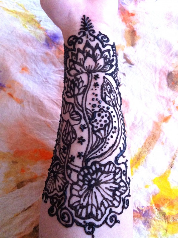 henna art　lotus
